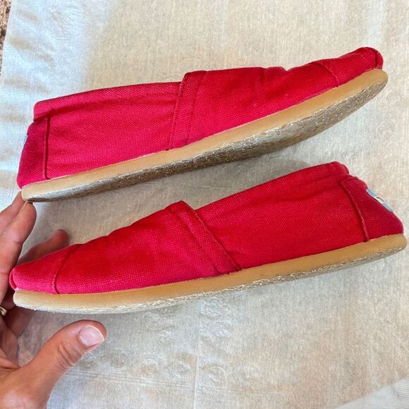 Toms | Women’s Cherry Red Alpargata Style Comfy Canvas Slipper Shoes - Picture 8 of 12